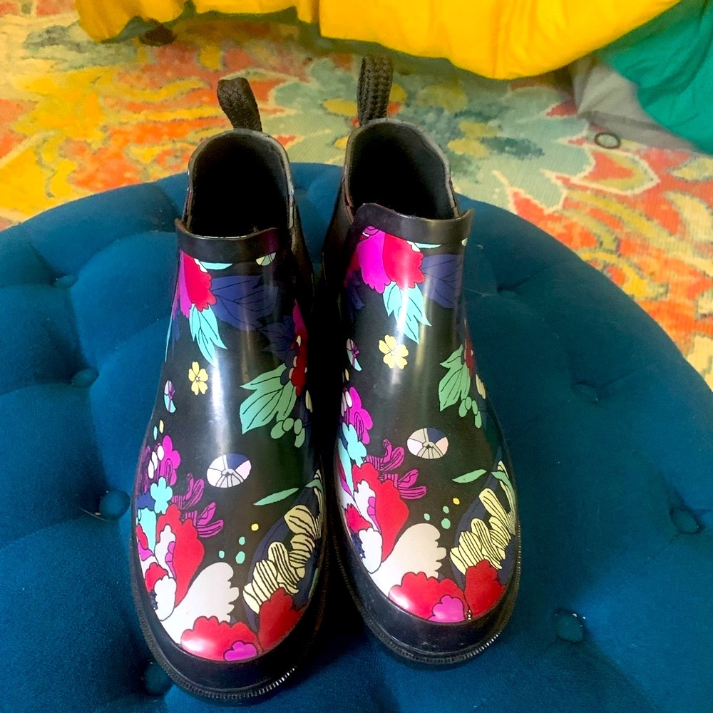 Floral Patterned Ankle Boots - image 5